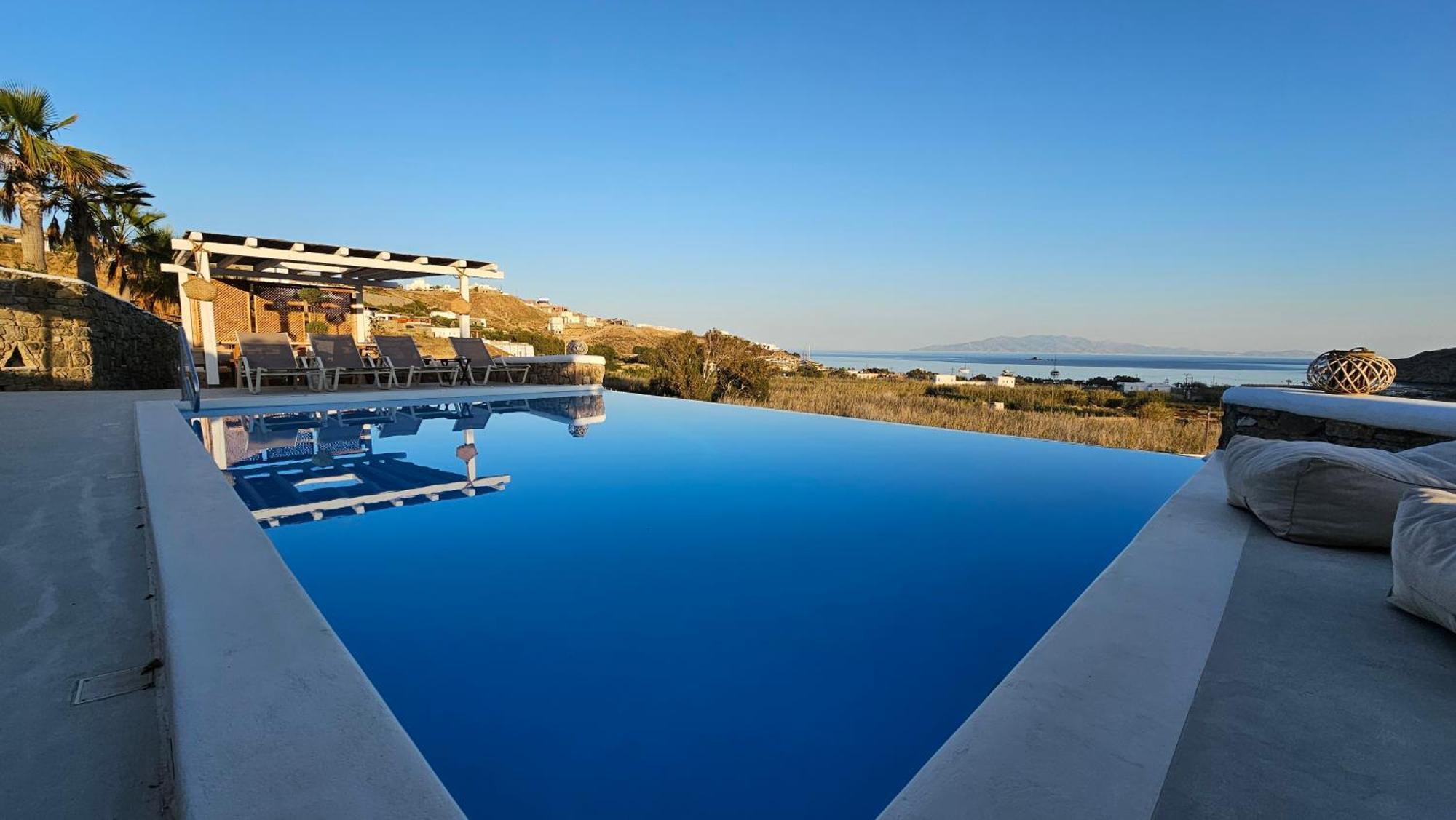 Mykonos4Islands Seaside Homes And Suites カロ・リヴァディ エクステリア 写真